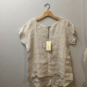 Terzo Millennio Womens  Small. Button Back Blouse